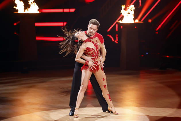 Schlagzeuger Gustav Schäfer (Tokio Hotel) und Tänzerin Anastasia Maruster bei der siebten Tanzshow der 19. Staffel der RTL-Tanzshow Lets Dance im Coloneum. Köln, 24.04.2026 NRW Deutschland Copyright: xChristophxHardtx