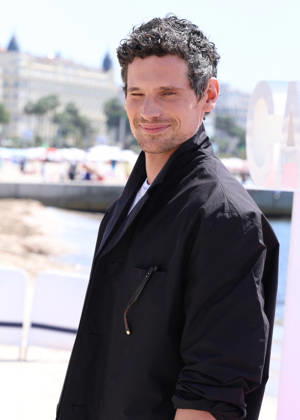 Jérémie Laheurte Photocall Paris police 1910 at the 9th edition of CanneSeries on the Majestic beach in Cannes on 25 April 2026 Denis Guignebourg Bestimage Celebrities on the photocall at the 9th edition of Canneseries in Cannes on 25 04 2026 Cannes France  Copyright: xDenisxGuignebourgx xBestimagexDenisxGuignebourgx xBestimagex