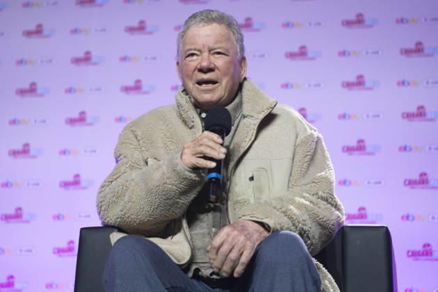 April 25, 2026, Calgary, Alberta, CANADA: William Shatner, 95, speaks during a panel at Calgary Expo at the BMO Centre in Calgary, Alberta, Canada on Saturday, April 26, 2026. Calgary CANADA - ZUMAr123 20260425_zap_r123_007 Copyright: xBadenxRothx