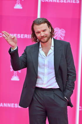 Pink Carpet - The 9th Canneseries International Festival - Day 3. FC CANNES, FRANCE - APRIL 25 Pilou Asbæk attends Day Three of the 9th Canneseries International Festival on April 25, 2026 in Cannes, France. Photo by Franck Castel ABACAPRESS.COM Cannes France  Copyright: xCastelxFranck ABACAx