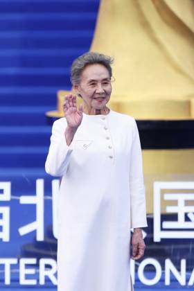 BEIJING, CHINA - APRIL 25: Actress Wu Yanshu attends the closing ceremony of the 16th Beijing International Film Festival on April 25, 2026 in Beijing, China.  Copyright: xChinaxNewsxServicex 111637258698