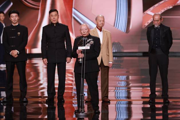 BEIJING, CHINA - APRIL 25: Martial arts choreographer and film director Yuen Woo-ping receives the Lifetime Achievement Award at the closing ceremony of the 16th Beijing International Film Festival on April 25, 2026 in Beijing, China.  Copyright: xVCGx 111637274931