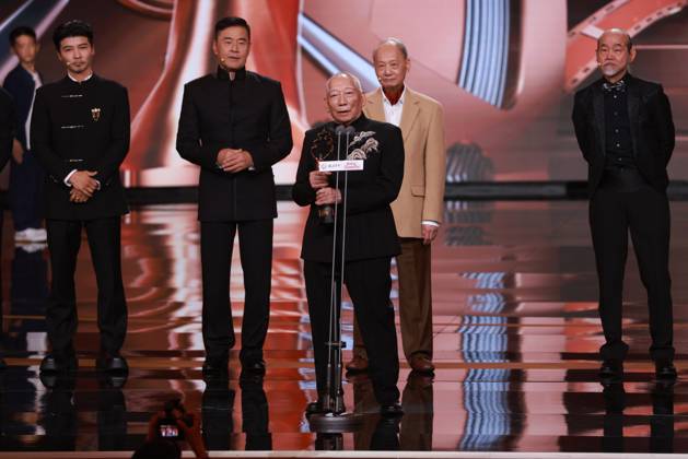 BEIJING, CHINA - APRIL 25: Martial arts choreographer and film director Yuen Woo-ping receives the Lifetime Achievement Award at the closing ceremony of the 16th Beijing International Film Festival on April 25, 2026 in Beijing, China.  Copyright: xVCGx 111637275552
