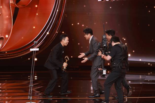 BEIJING, CHINA - APRIL 25: Actor Yu Hewei receives the Best Actor Award at the closing ceremony of the 16th Beijing International Film Festival on April 25, 2026 in Beijing, China.  Copyright: xVCGx 111637271982