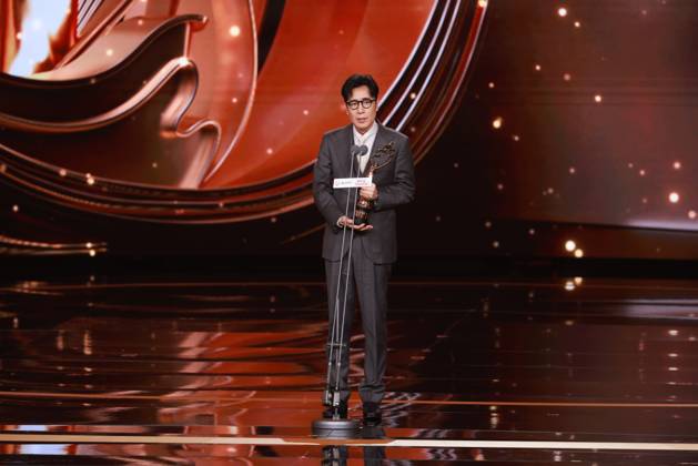 BEIJING, CHINA - APRIL 25: Actor Yu Hewei receives the Best Actor Award at the closing ceremony of the 16th Beijing International Film Festival on April 25, 2026 in Beijing, China.  Copyright: xVCGx 111637272064