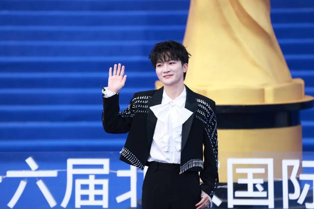 BEIJING, CHINA - APRIL 25: Singer Charlie Zhou Shen attends the closing ceremony of the 16th Beijing International Film Festival on April 25, 2026 in Beijing, China.  Copyright: xVCGx 111637293916