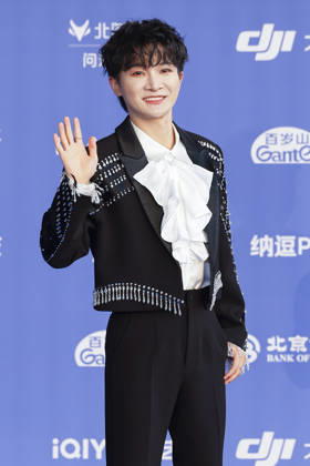 BEIJING, CHINA - APRIL 25: Singer Charlie Zhou Shen attends the closing ceremony of the 16th Beijing International Film Festival on April 25, 2026 in Beijing, China.  Copyright: xVCGx 111637268952