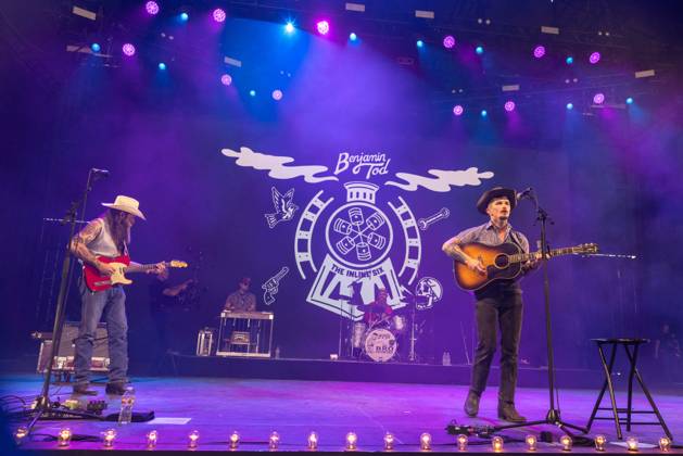 April 25, 2026, Indio, California, U.S: Musician BENJAMIN TOD during Stagecoach Music Festival at Empire Polo Club in Indio, California Indio U.S  - ZUMAs135 20260425_zap_s135_006 Copyright: xDanielxDeSloverx