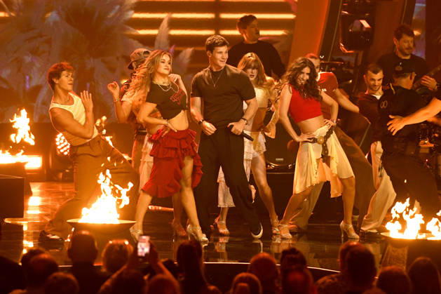 Wincent Weiss in der ZDF-Musikshow Die Giovanni Zarrella Show in der Lokhalle Göttingen. Göttingen, 25.04.2026