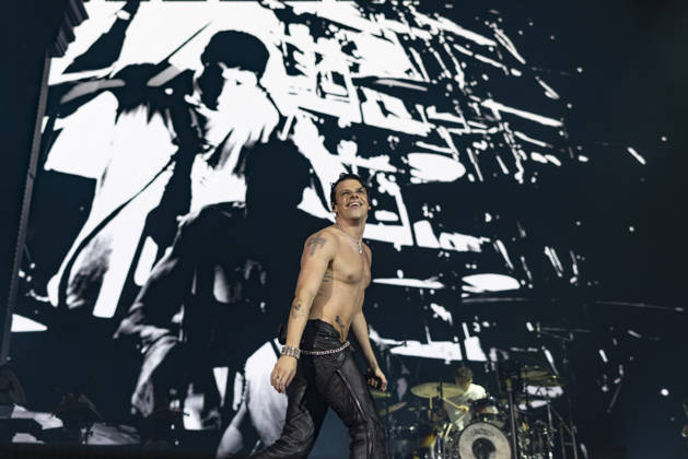 Yungblud performs at AO Arena Yungblud performs at AO Arena, Manchester, England, 25th April 2026, Credit:Mike Gray Avalon  Copyright: xMikexGrayx xAvalonx 1094364258