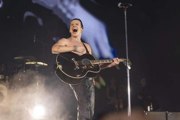 Yungblud performs at AO Arena Yungblud performs at AO Arena, Manchester, England, 25th April 2026, Credit:Mike Gray Avalon  Copyright: xMikexGrayx xAvalonx 1094364376