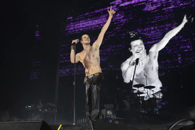 Yungblud performs at AO Arena Yungblud performs at AO Arena, Manchester, England, 25th April 2026, Credit:Mike Gray Avalon  Copyright: xMikexGrayx xAvalonx 1094364397
