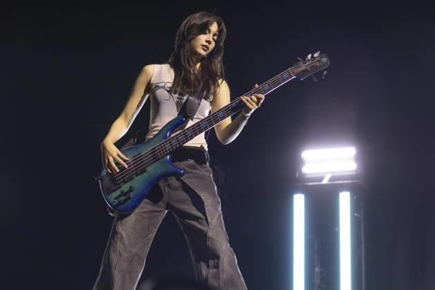 The Warning perform at AO Arena Bassist Alejandra Villarreal VÃ lez of Mexican rock band The Warning performs at AO Arena, Manchester, 25th April 2026, Credit:Mike Gray Avalon  Copyright: xMikexGrayx xAvalonx 1094365934