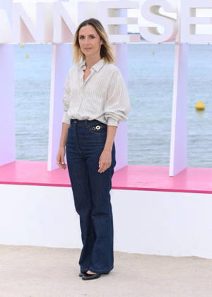 Camille Chamoux Photocall Chamouxland reconstruction on the Majestic beach at the 9th edition of Canneseries in Cannes on 26 04 2026 Denis Guignebourg Bestimage Celebrities at the 9th edition of Canneseries in Cannes on 26 04 2026 Cannes France  Copyright: xDenisxGuignebourgx xBestimagexDenisxGuignebourgx xBestimagex