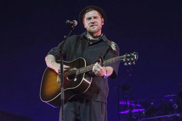 Johannes Oerding live bei einem Konzert seiner Arena-Tourin der ZAG-Arena. Hannover, 25.04.2026