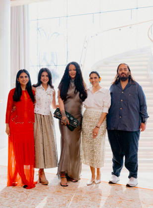 RECORD DATE NOT STATED Pop-star Rihanna with Anant Ambani, Isha Ambani, Shloka Mehta, and Radhika Merchant as she visits the Ambani family at their home for lunch Mumbai, April 26 (ANI): Pop-star Rihanna with Anant Ambani, Isha Ambani, Shloka Mehta, and Radhika Merchant as she visits the Ambani family at their home for lunch, in Mumbai on Sunday. Mumbai Maharashtra India Copyright: xANIx ANI_20260426093
