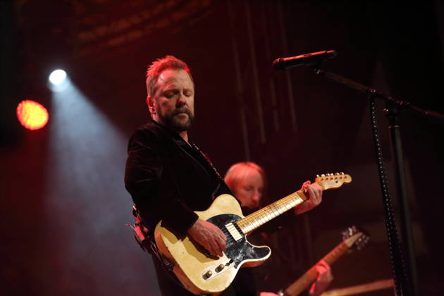 Kiefer Sutherland bei einem Konzert im Metropol in Berlin, 26. April 2026. Kiefer Sutherland Konzert Berlin