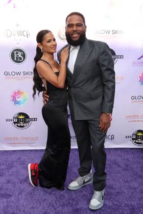 2026 Sneaker Ball LOS ANGELES, CALIFORNIA - APRIL 26:Anthony Anderson & Rosco Diaz at Celebration of Serenity : The Sneaker Ball on April 26, 2026 Credit: AdMedia EDITORIAL USE ONLY  Copyright: xx AdMediax admphotostwo984951