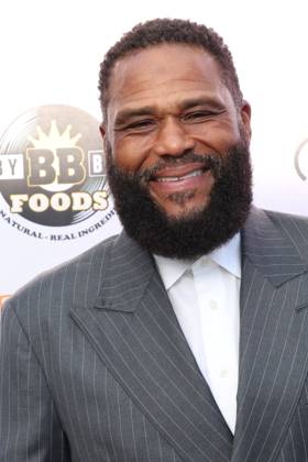 LOS ANGELES, CALIFORNIA - APRIL 26: Anthony Anderson at Celebration of Serenity : The Sneaker Ball on April 26, 2026 Credit: USA - ZUMAa123 20260426_zaa_a123_242 Copyright: xAdMediax