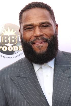 LOS ANGELES, CALIFORNIA - APRIL 26: Anthony Anderson at Celebration of Serenity : The Sneaker Ball on April 26, 2026 Copyright: xAdMediax MediaPunchx