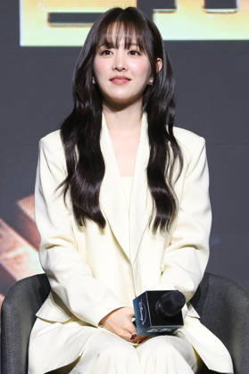 S. Korean actress Park Bo-young S. Korean actress Park Bo-young South Korean actress Park Bo-young, who stars in the new drama Gold Land, an original series by Disney+, attends a publicity event in Seoul on April 27, 2026. The first episode of the series will be available on April 29. (Yonhap) 2026-04-27 14:36:34 < 1980-2026 YONHAPNEWS AGENCY. .> ¼­¿ïÆ¯º°½Ã EDITORIAL USE ONLY  Copyright: xx PYH2026042713480034400 YonhapxNewsx yonphotos251774