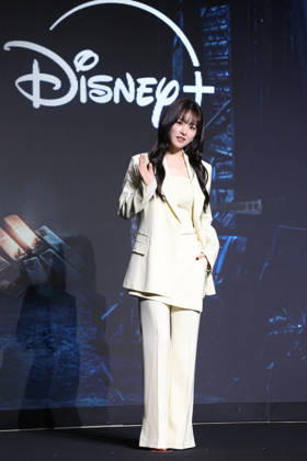 S. Korean actress Park Bo-young S. Korean actress Park Bo-young South Korean actress Park Bo-young, who stars in the new drama Gold Land, an original series by Disney+, poses for a photo during a publicity event in Seoul on April 27, 2026. The first episode of the series will be available on April 29. (Yonhap) 2026-04-27 14:36:53 < 1980-2026 YONHAPNEWS AGENCY. .> ¼­¿ïÆ¯º°½Ã EDITORIAL USE ONLY  Copyright: xx PYH2026042713670034400 YonhapxNewsx yonphotos251779
