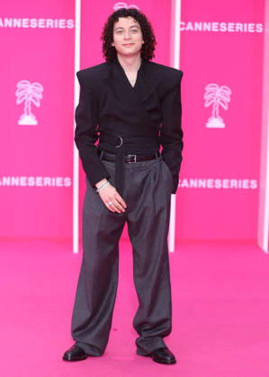 Roman Doduik on the pink carpet at the 9th edition of Canneseries in Cannes April 26th, 2026 Denis Guignebourg Bestimage Celebrities on the pink carpet at the 9th edition of Canneseries in Cannes April 26th, 2026 Cannes France  Copyright: xDenisxGuignebourgx xBestimagexDenisxGuignebourgx xBestimagex