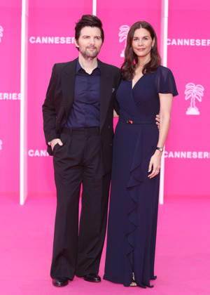 Adam Scott and Naomi Scott on the pink carpet at the 9th edition of Canneseries in Cannes April 26th, 2026 Denis Guignebourg Bestimage Celebrities on the pink carpet at the 9th edition of Canneseries in Cannes April 26th, 2026 Cannes France  Copyright: xDenisxGuignebourgx xBestimagexDenisxGuignebourgx xBestimagex