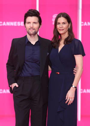Adam Scott and Naomi Scott on the pink carpet at the 9th edition of Canneseries in Cannes April 26th, 2026 Denis Guignebourg Bestimage Celebrities on the pink carpet at the 9th edition of Canneseries in Cannes April 26th, 2026 Cannes France  Copyright: xDenisxGuignebourgx xBestimagexDenisxGuignebourgx xBestimagex