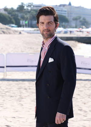 Adam Scott at a photocall on the Majestic beach during the 9th edition of the Canneseries festival in Cannes, April 27, 2026 Denis Guignebourg Bestimage Adam Scott at a photocall on the Majestic beach during the 9th edition of the Canneseries festival in Cannes, April 27, 2026 Cannes France  Copyright: xDenisxGuignebourgx xBestimagexDenisxGuignebourgx xBestimagex