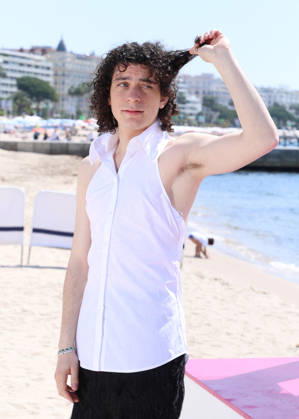 Roman Doduik Photocall Jury competition series courtes sur la plage du Majestic lors de la 9ème édition de CanneSeries à Cannes le 27 Avril 2026 Denis Guignebourg Bestimage Celebrities at the 9th edition of Canneseries in Cannes on 27 04 2026 au photocall du jury Compétition Séries Courtes sur la plage du Majestic lors de la 9ème édition du festival CanneSeries à Cannes, le 27 avril 2026 Denis Guignebourg Bestimage Photocall of the Short Series Competition jury on the Majestic beach during the 9th edition of the Canneseries festival in Cannes, on April 26th, 2026 Cannes France  Copyright: xDenisxGuignebourgx xBestimagexDenisxGuignebourgx xBestimagex