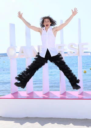 Roman Doduik Photocall Jury competition series courtes sur la plage du Majestic lors de la 9ème édition de CanneSeries à Cannes le 27 Avril 2026 Denis Guignebourg Bestimage Celebrities at the 9th edition of Canneseries in Cannes on 27 04 2026 au photocall du jury Compétition Séries Courtes sur la plage du Majestic lors de la 9ème édition du festival CanneSeries à Cannes, le 27 avril 2026 Denis Guignebourg Bestimage Photocall of the Short Series Competition jury on the Majestic beach during the 9th edition of the Canneseries festival in Cannes, on April 26th, 2026 Cannes France  Copyright: xDenisxGuignebourgx xBestimagexDenisxGuignebourgx xBestimagex