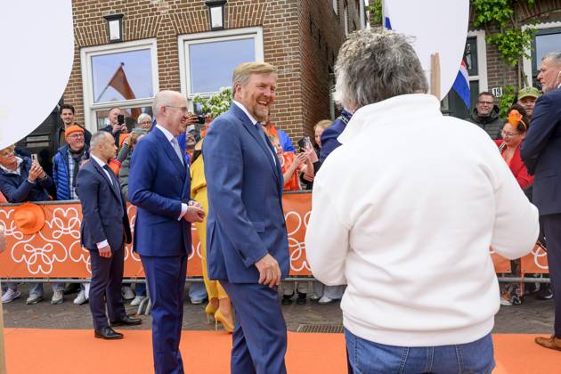 Dokkum, The Netherlands, 2026-04-27 12:47:24 DOKKUM, 27-04-2026 , Dokkum City Centre King Willem-Alexander during King s Day 2026 in Dokkum Photo:NLBEELD Patrick van Emst Credit: NL Beeld Patrick van Emst  Copyright: xx x