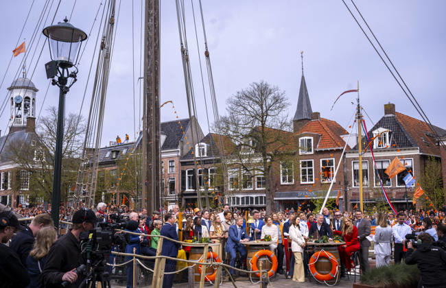 Aankomst Koninklijke familie in Dokkum DOKKUM - Koningsdag wordt in Dokkum in Friesland gevierd door de Koninklijke familie. Credit : Frank van Beek CC Dokkum Nederland  Copyright: xx FrankxvanxBeekx xCCx