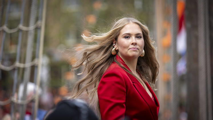 Prinses Amalia tijdens Koniningsdag in Dokkum DOKKUM - Koningsdag wordt in Dokkum in Friesland gevierd door de Koninklijke familie. Credit : Frank van Beek CC Dokkum Nederland  Copyright: xx FrankxvanxBeekx xCCx