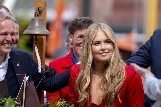 Prinses Amalia tijdens de quiz in Dokkum DOKKUM - Koningsdag wordt in Dokkum in Friesland gevierd door de Koninklijke familie. Credit : Frank van Beek CC Dokkum Nederland  Copyright: xx FrankxvanxBeekx xCCx