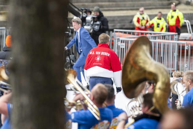 Koning op de schaats in Dokkum DOKKUM - Koningsdag wordt in Dokkum in Friesland gevierd door de Koninklijke familie. Credit : Frank van Beek CC Dokkum Nederland  Copyright: xx FrankxvanxBeekx xCCx