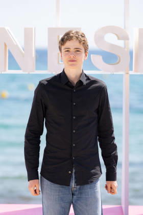 The 9th Canneseries International Festival - SUMMER OF 1985 Photocall Linus Rogsgard, Amy Deasismont, Bjorn Stein attends the SUMMER OF 1985 Photocall at the 9th Canneseries International Festival at Plage Du Majestic on April 27, 2026 in Cannes, France. Photo by ShootPix ABACAPRESS.COM Cannes France  Copyright: xShootpix ABACAx