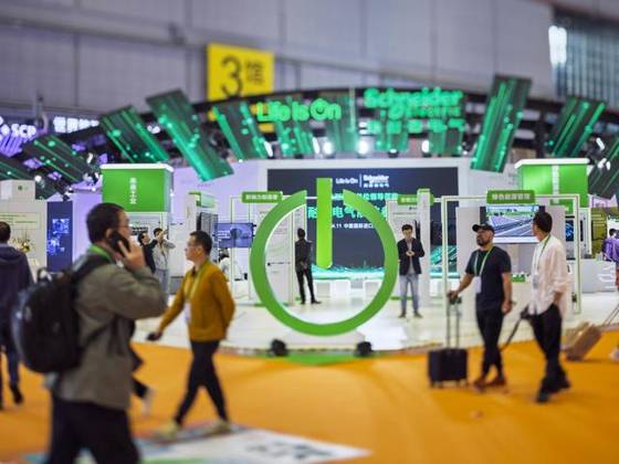 (241109) -- SHANGHAI, Nov. 9, 2024 -- This photo taken on Nov. 9, 2024 shows the booth of Schneider Electric, a full-time attender of the China International Import Expo (CIIE), during the 7th CIIE in east China s Shanghai. Running from Nov. 5 to 10, the 7th CIIE has attracted 3,496 exhibitors from 129 countries and regions. Among all participants, 186 enterprises and institutions have achieved full attendance across all seven editions of the expo, while many others are new faces exhibiting for the first time. ) (CIIE) CHINA-SHANGHAI-CIIE-EXHIBITORS (CN) WangxXiang 