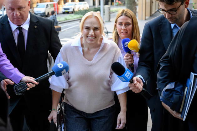 REBEL WILSON COURT, Rebel Wilson (centre) arrives at the Federal Court of Australia, in Sydney, Tuesday, April 28, 2026. ( NO ARCHIVING SYDNEY NEW SOUTH WALES AUSTRALIA  Copyright: xBIANCAxDExMARCHIx 20260428194708149652