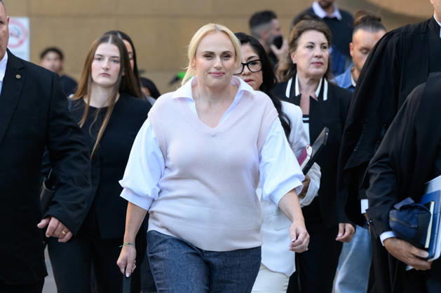 REBEL WILSON COURT, Rebel Wilson (centre) arrives at the Federal Court of Australia, in Sydney, Tuesday, April 28, 2026. ( NO ARCHIVING SYDNEY NEW SOUTH WALES AUSTRALIA  Copyright: xBIANCAxDExMARCHIx 20260428140422079550