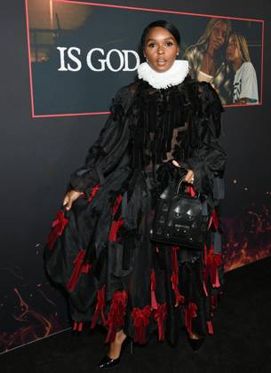 Janelle Monae at arrivals for IS GOD IS Premiere, Brooklyn Academy of Music (BAM) Rose Cinema, New York, NY, April 27, 2026. Photo By: Quoin Pics Everett Collection IS GOD IS Premiere PUBLICATIONXNOTxINxCANxCHNxFRAxITAxJPNxNORxPOLxRUSxESPxUKxUSA