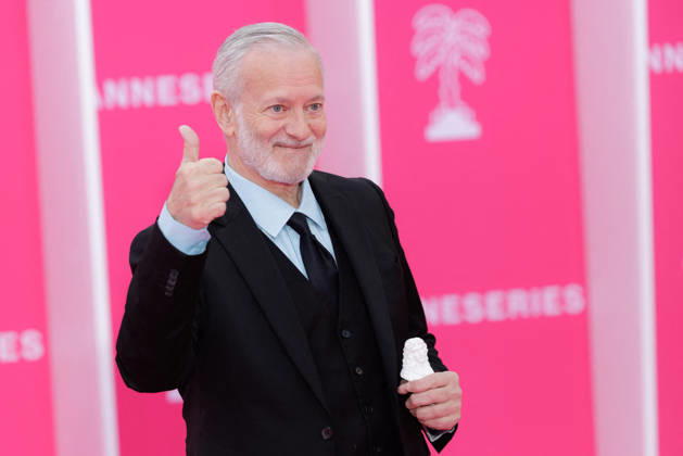 Pink Carpet - The 9th Canneseries International Festival - Day 5 Francis Huster attends the Day Five of the 9th Canneseries International Festival on April 27, 2026 in Cannes, France. Photo by ShootPix ABACAPRESS.COM Cannes France  Copyright: xShootpix ABACAx