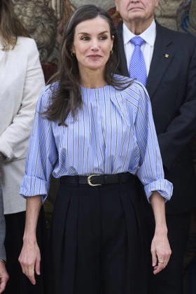 28-04-2026 Madrid Queen Letizia during as meeting with members of the Carlos I chair of public policy and a group of experts from the Legislative Observatory for rare diseases and orphan drugs at Zarzuela palace in Madrid. No Spain Â  Copyright: xPPEx