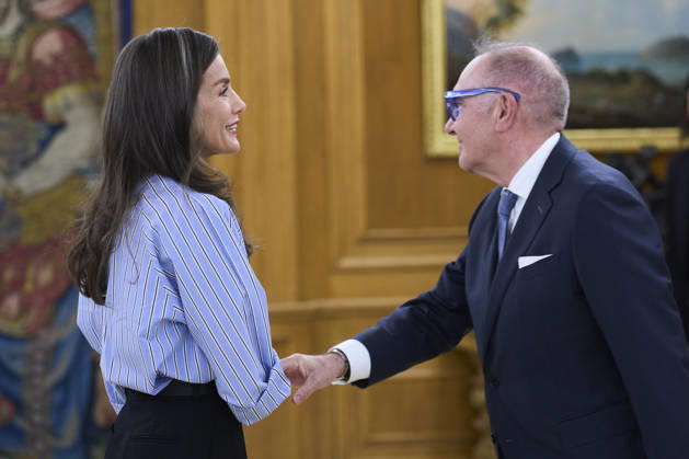 28-04-2026 Madrid Queen Letizia during as meeting with members of the Carlos I chair of public policy and a group of experts from the Legislative Observatory for rare diseases and orphan drugs at Zarzuela palace in Madrid. No Spain Â  Copyright: xPPEx
