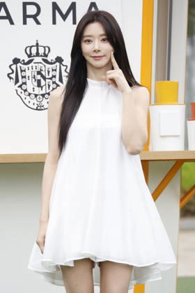 K-Pop Stars at Acqua di Parma Seoul Pop-up South Korean actress Lee Joo-bin poses for photos during the opening event of the Acqua di Parma Buongiorno Il Chioschetto pop-up installation in Seoul, South Korea, April 28, 2026. Seoul South Korea  Copyright: xMatrixxImages JungxUi-Chelx