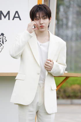 K-Pop Stars at Acqua di Parma Seoul Pop-up Donghwa of South Korean boy group KICKFLIP poses during the opening of the Acqua di Parma Buongiorno Il Chioschetto pop-up installation in Seoul, South Korea, April 28, 2026. Seoul South Korea  Copyright: xMatrixxImages JungxUi-Chelx