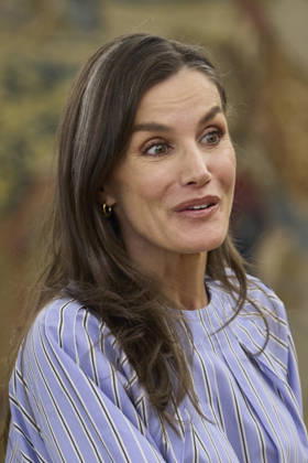 April 28, 2026, Madrid, Madrid, Spain: QUEEN LETIZIA of Spain attends several audiences Madrid Spain - ZUMAc260 20260428_zep_c260_004 Copyright: xMikexChicorrox