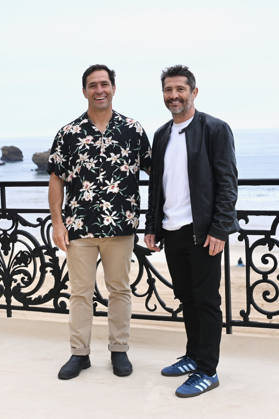 Chanel Cruise Show Photocall - Biarritz Peyo Lizarazu and Bixente Lizarazu attending photocall of the Chanel Cruise 2026-2027 fashion show at Casino Municipal in Biarritz, France on April 28, 2026. Photo by Franck Castel ABACAPRESS.COM Biarritz Nouvelle-Aquitaine France  Copyright: xCastelxFranck ABACAx