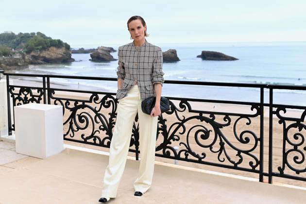 Chanel Cruise Show Photocall - Biarritz Ana Girardot attending photocall of the Chanel Cruise 2026-2027 fashion show at Casino Municipal in Biarritz, France on April 28, 2026. Photo by Franck Castel ABACAPRESS.COM Biarritz Nouvelle-Aquitaine France  Copyright: xCastelxFranck ABACAx